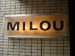 ���s�Ò�milou�l�[���{�[�h